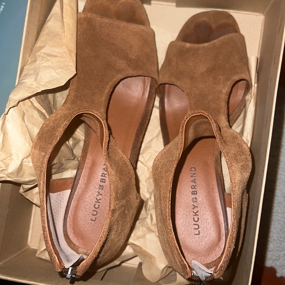 Lucky Brand - brown oiled suede wedges